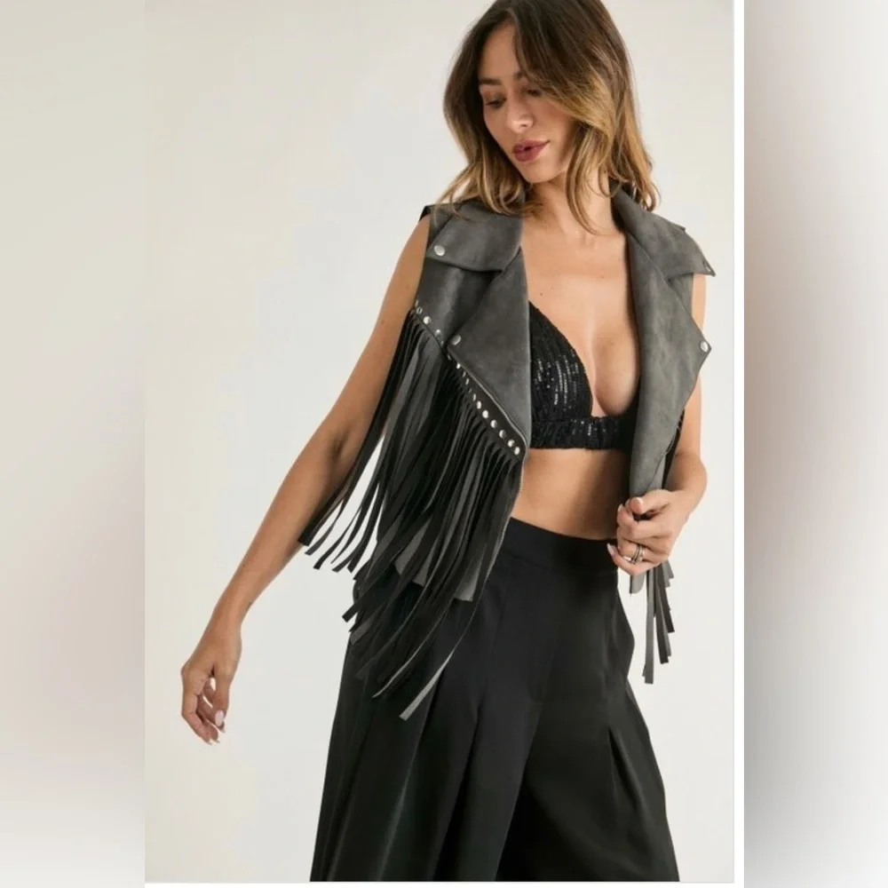 FRINGE RIDER VEST - Picture 3 of 7